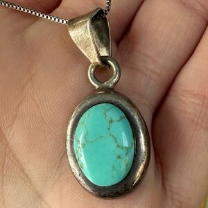 Vintage 925 Mexican Howlite Pendant Necklace